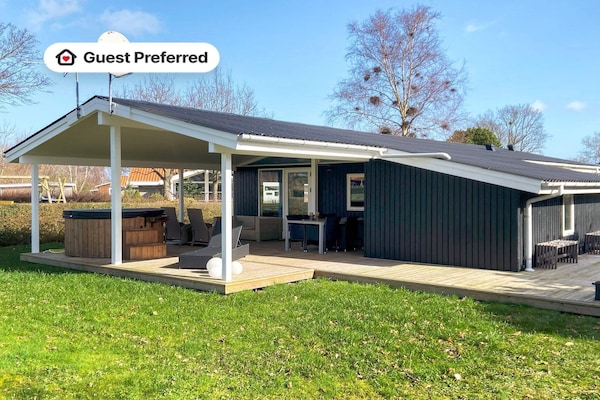 Foto van Gerestaureerde huisje in Juelsminde -- By Traum Ferienwohnungen - Outdoor