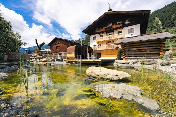 Foto van Boerderij in Bramberg met Sauna & Skitoegang - Vakantiehuis in Bramberg - ExteriorSummer