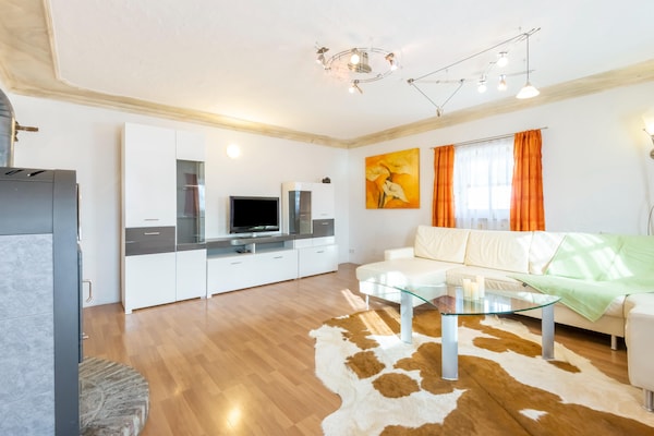 Foto van Chalet in Saalfelden bij Skilift - Vakantiehuis in Saalfelden - LivingRoom