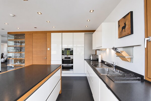 Foto van Villa in Tirol met zwembad - Vakantiehuis in Stanz bei Landeck - Kitchen