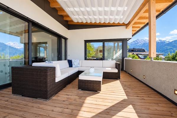 Foto van Villa in Tirol met zwembad - Vakantiehuis in Stanz bei Landeck - TerraceBalcony