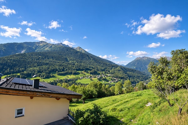 Foto van Villa in Tirol met zwembad - Vakantiehuis in Stanz bei Landeck - ViewSummer