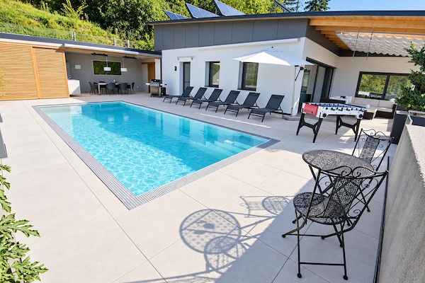 Foto van Villa in Tirol met zwembad - Vakantiehuis in Stanz bei Landeck - PoolOfHouse