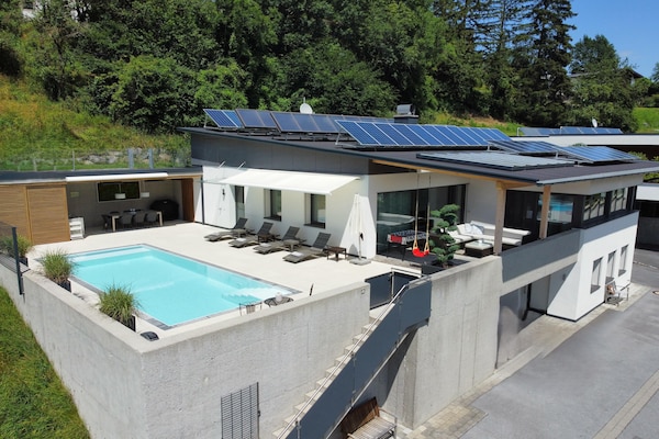 Foto van Villa in Tirol met zwembad - Vakantiehuis in Stanz bei Landeck - ExteriorSummer