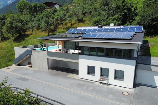 Foto van Villa in Tirol met zwembad - Vakantiehuis in Stanz bei Landeck - ExteriorSummer