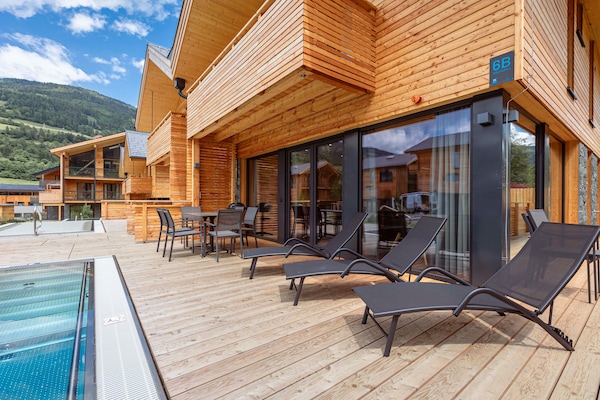Foto van Aangenaam vakantiehuis met zwembad (zonder borg) - Vakantiehuis in Sankt Georgen am Kreischberg - TerraceBalcony