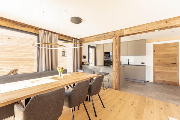 Foto van Vakantiehuis met sauna en zwembad (zonder borg) - Vakantiehuis in Sankt Georgen am Kreischberg - DiningRoom