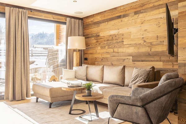 Foto van Vakantiehuis met sauna en zwembad (zonder borg) - Vakantiehuis in Sankt Georgen am Kreischberg - LivingRoom