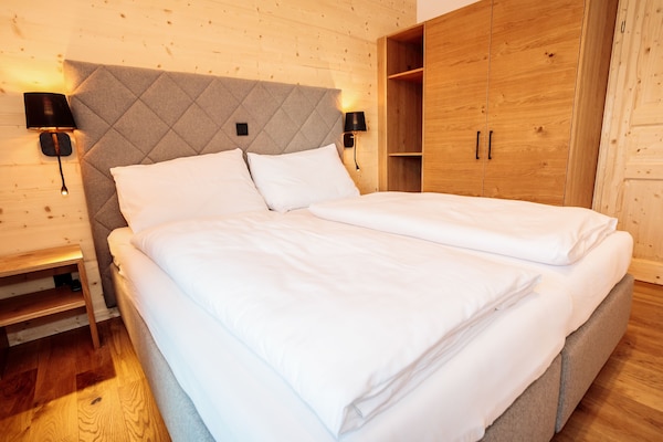 Foto van Chalet met warm zwembad op terras - Vakantiehuis in Ennsling - BedRoom