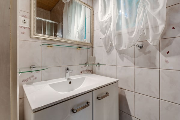 Foto van Berghut in Eberstein bij skigebied - Vakantiehuis in Eberstein - BathRoom