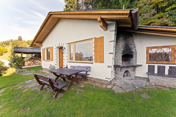 Foto van Berghut in Eberstein bij skigebied - Vakantiehuis in Eberstein - TerraceBalcony