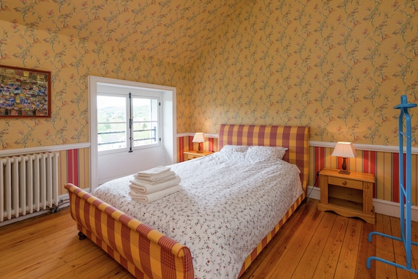 Foto van Prachtig landhuis in een park nabij Rochefort - Vakantiehuis in Forrieres - BedRoom