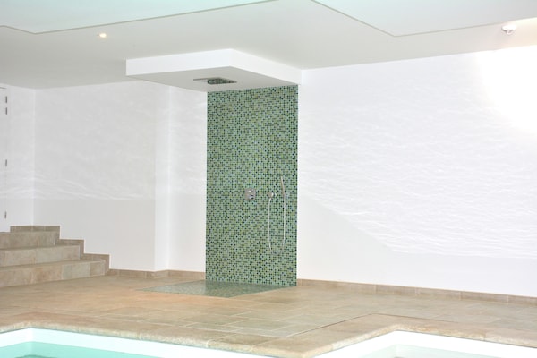 Foto van Prachtige familievakantiebungalow - Vakantiehuis in Stoumont - PoolOfHouse