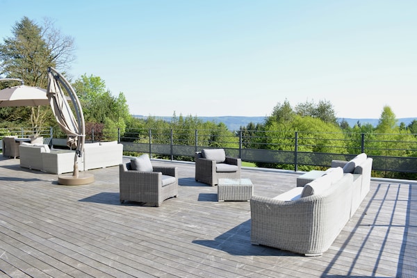 Foto van Prachtige familievakantiebungalow - Vakantiehuis in Stoumont - TerraceBalcony