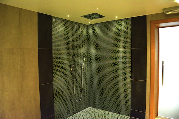 Foto van Prachtige familievakantiebungalow - Vakantiehuis in Stoumont - Wellness