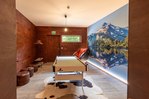 Foto van Luxe villa met verwarmd zwembad - Vakantiehuis in Faulx-les-Tom - RecreationRoom