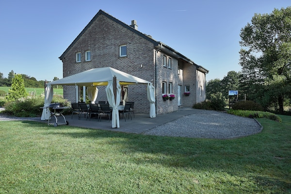 Foto van Vakantiehuis in Stoumont bij Watervallen van Coo - Vakantiehuis in Rahier - ExteriorSummer