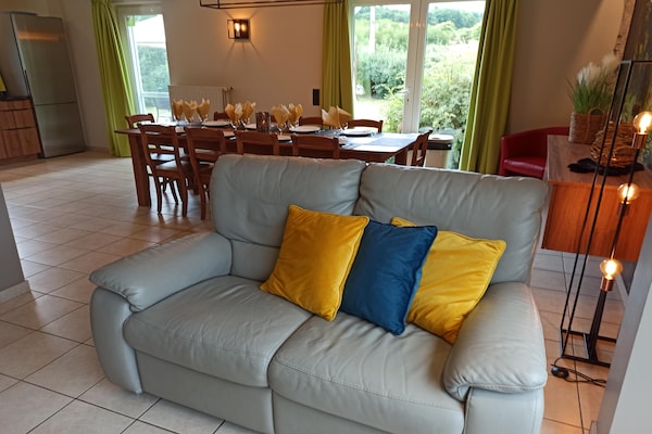 Foto van Vakantiehuis in Stoumont bij Watervallen van Coo - Vakantiehuis in Rahier - LivingRoom