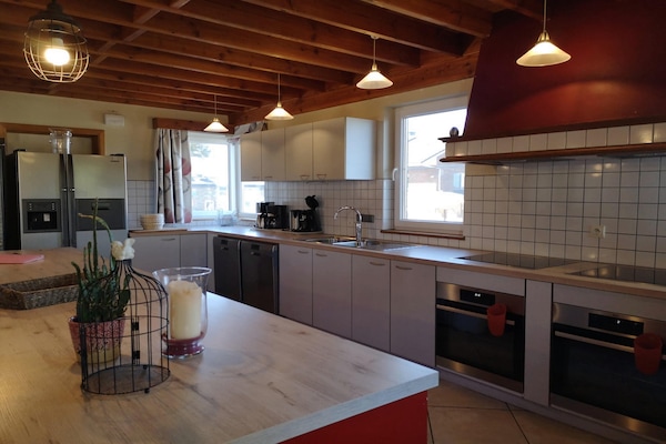 Foto van Vakantiehuis in Ardennen met Zwembad & Sauna - Vakantiehuis in Vielsalm - Kitchen