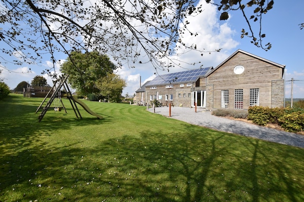 Foto van Vakantiehuis in Ardennen met Zwembad & Sauna - Vakantiehuis in Vielsalm - ExteriorSummer