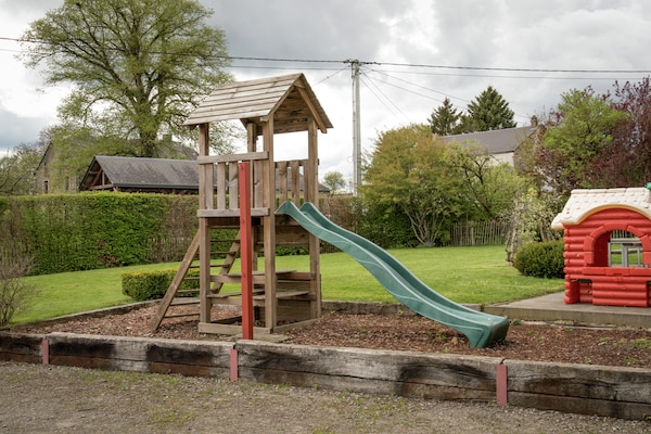 Foto van Luxe woning in Gouvy met zwembad en sauna - Vakantiehuis in Houffalize - GardenSummer