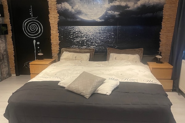 Foto van Villa Lumina Royale met zwembad - Vakantiehuis in Zutendaal - BedRoom
