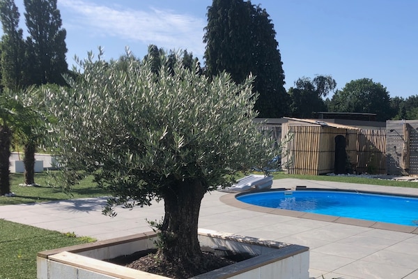 Foto van Villa Lumina Royale met zwembad - Vakantiehuis in Zutendaal - PoolOfHouse
