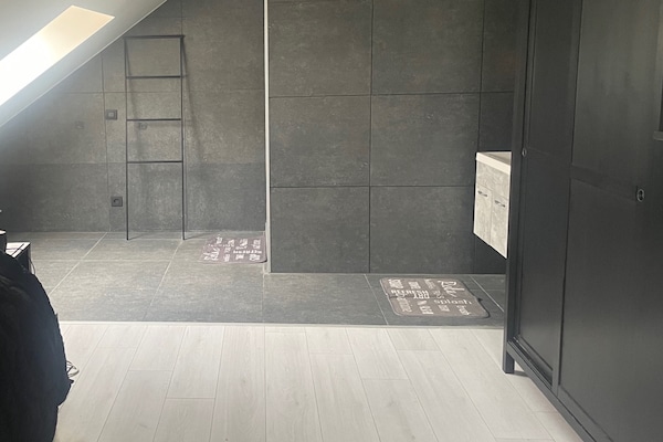 Foto van Villa Lumina Royale met zwembad - Vakantiehuis in Zutendaal - BathRoom
