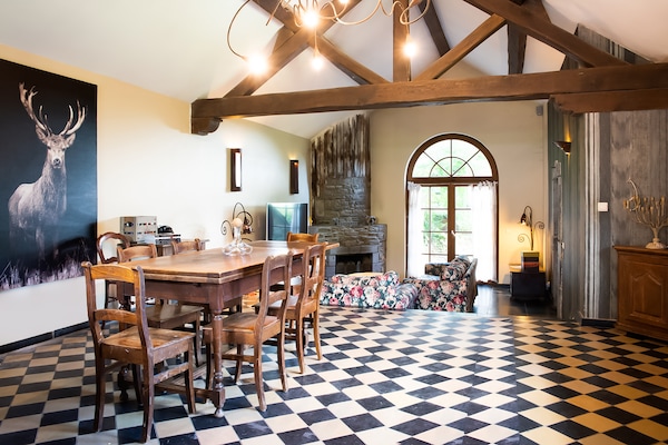Foto van Vakantiehuis met sauna en zwembad - Vakantiehuis in Verviers - DiningRoom