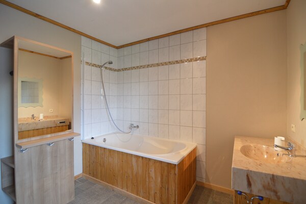 Foto van Wellness & Wildernis: Libômont Escape - Vakantiehuis in Waimes - BathRoom