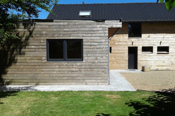 Foto van Sourbrodt Verblijf met Zwembad - Vakantiehuis in Sourbrodt - ExteriorSummer