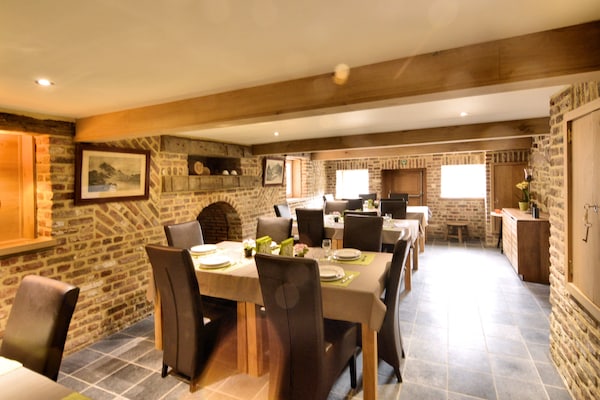 Foto van Luxe verblijf met zwembad - Vakantiehuis in Waimes - DiningRoom