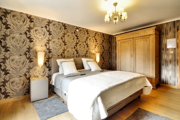 Foto van Luxe verblijf met zwembad - Vakantiehuis in Waimes - BedRoom