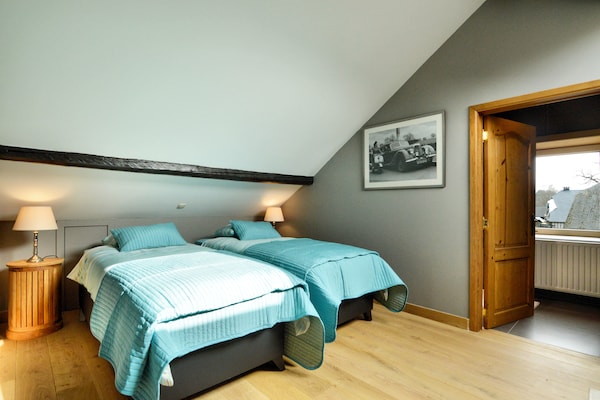 Foto van Luxe verblijf met zwembad - Vakantiehuis in Waimes - BedRoom