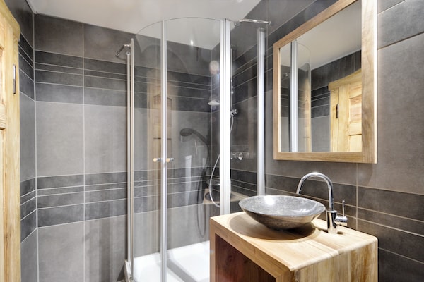 Foto van Luxe verblijf met zwembad - Vakantiehuis in Waimes - BathRoom