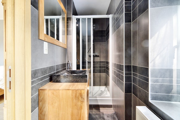 Foto van Luxe verblijf met zwembad - Vakantiehuis in Waimes - BathRoom