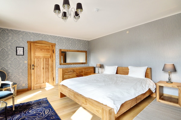 Foto van Luxe verblijf met zwembad - Vakantiehuis in Waimes - BedRoom
