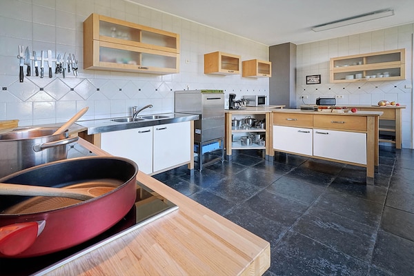 Foto van Kasteel in Stavelot met privézwembad - Vakantiehuis in Hockai - Kitchen