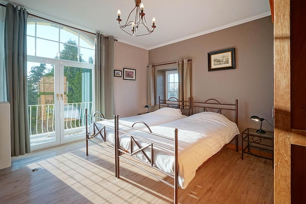 Foto van Kasteel in Stavelot met privézwembad - Vakantiehuis in Hockai - BedRoom