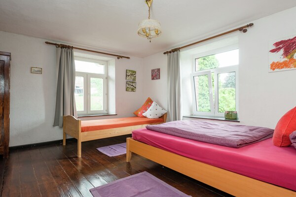 Foto van Appartement in boerderij met eigen tuin, speeltoestellen en panoramisch uitzicht - BedRoom
