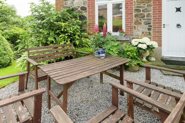Foto van Appartement in boerderij met eigen tuin, speeltoestellen en panoramisch uitzicht - TerraceBalcony