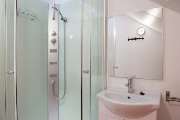 Foto van Vakantiehuis in Stoumont met Privézwembad - Vakantiehuis in Stoumont - BathRoom
