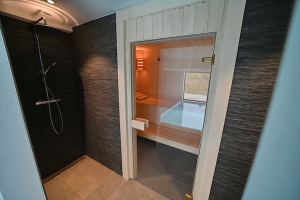 Foto van Watermolen in Baillonville met Binnenzwembad - Vakantiehuis in BAILLONVILLE - Wellness