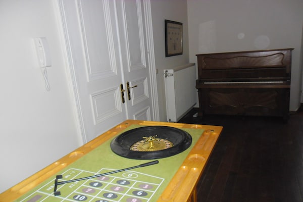 Foto van Luxe Mettet herenhuis - Vakantiehuis in Mettet - BedRoom