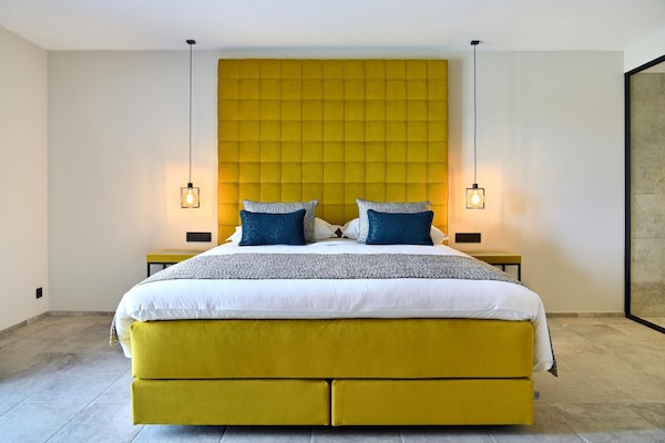 Foto van Villa met zwembad en suites voor 12 gasten - Vakantiehuis in Durby - BedRoom