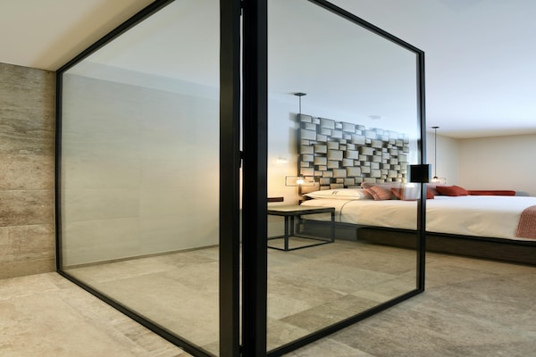 Foto van Villa met zwembad en suites voor 12 gasten - Vakantiehuis in Durby - BedRoom