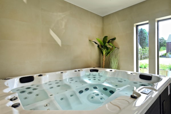 Foto van Villa met zwembad en suites voor 12 gasten - Vakantiehuis in Durby - Wellness