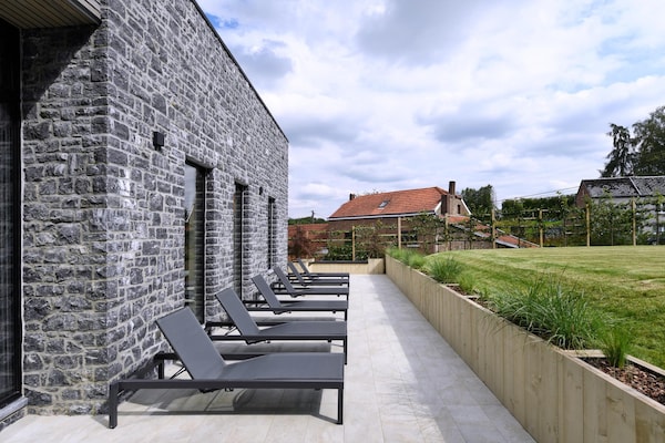 Foto van Villa met zwembad en suites voor 12 gasten - Vakantiehuis in Durby - TerraceBalcony