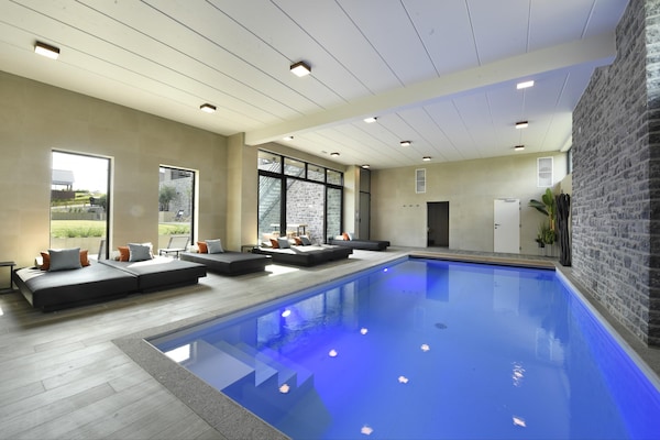 Foto van Villa met zwembad en suites voor 12 gasten - Vakantiehuis in Durby - PoolOfHouse