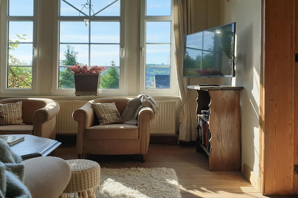 Foto van Vakantiehuis met zwembad bij Durbuy - Vakantiehuis in Barvaux - LivingRoom